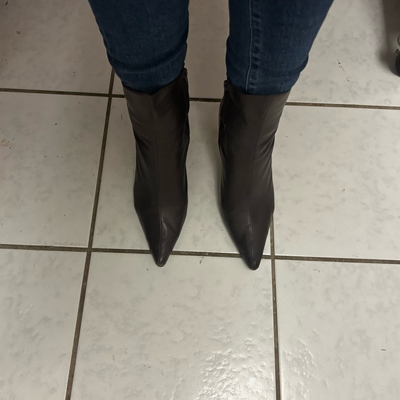Chic Brown Ankle Boots for Women - Picture 1 of 4